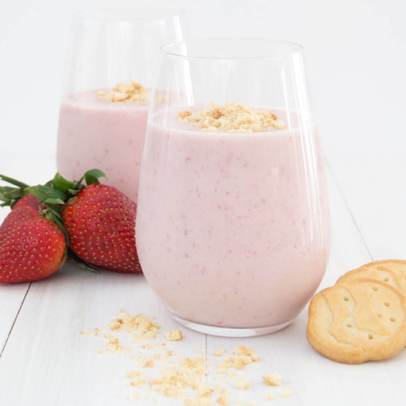 5 Simple Steps to a Refreshing Strawberry Banana Smoothie.