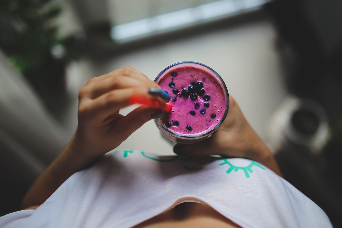  5 Minute Blueberry Raspberry Smoothie: Your New Morning Go To.