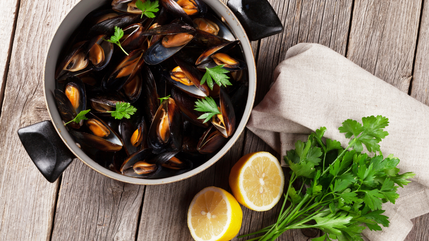 Vegan Vibes: Tasty Mussels in Coconut Milk.