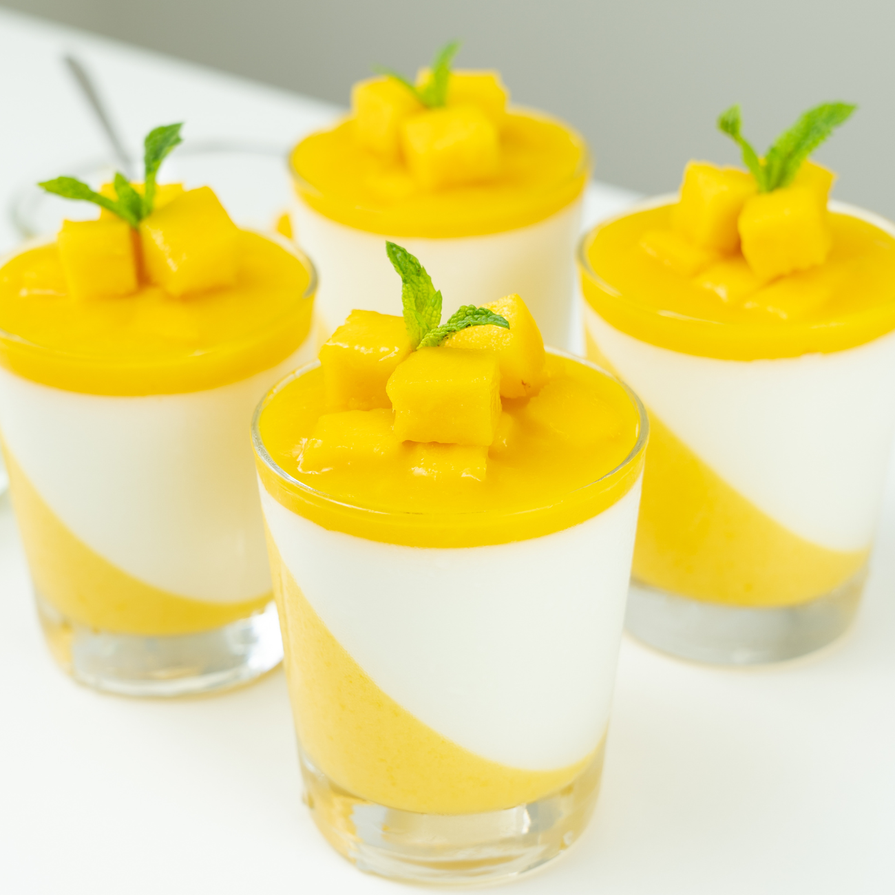 Vegan Mango Panna Cotta: A Delightful Twist on a Classic Dessert.