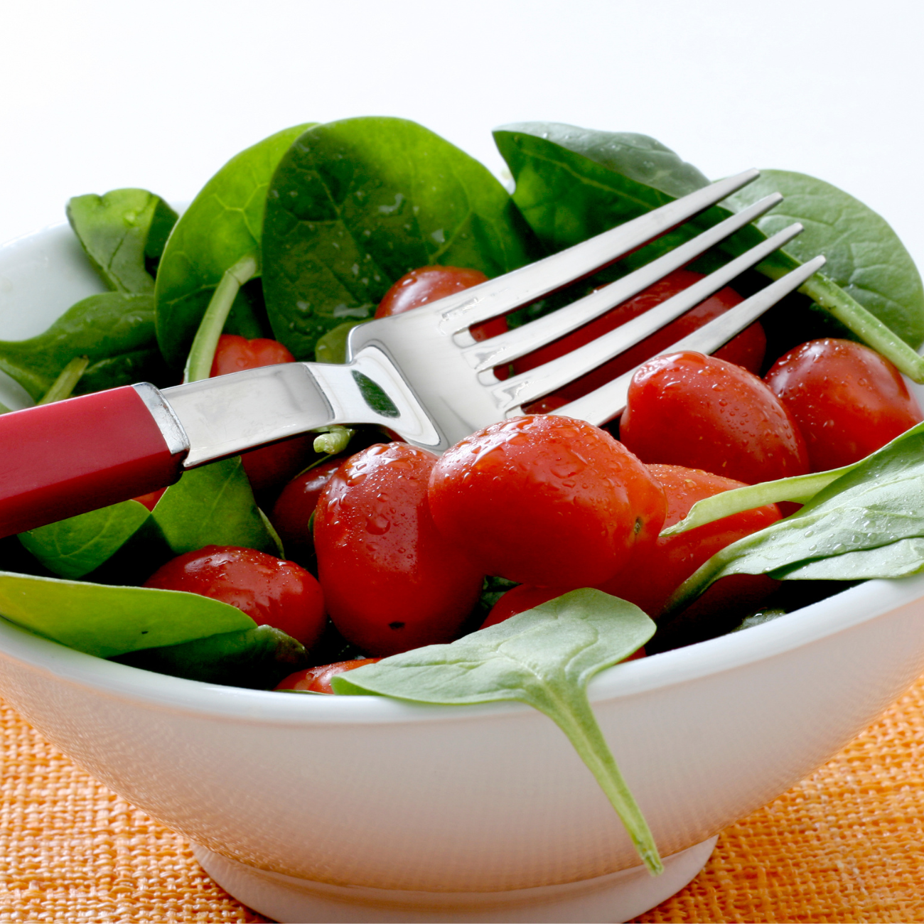 Delicious Baby Spinach and Tomatoe Salad Recipe.